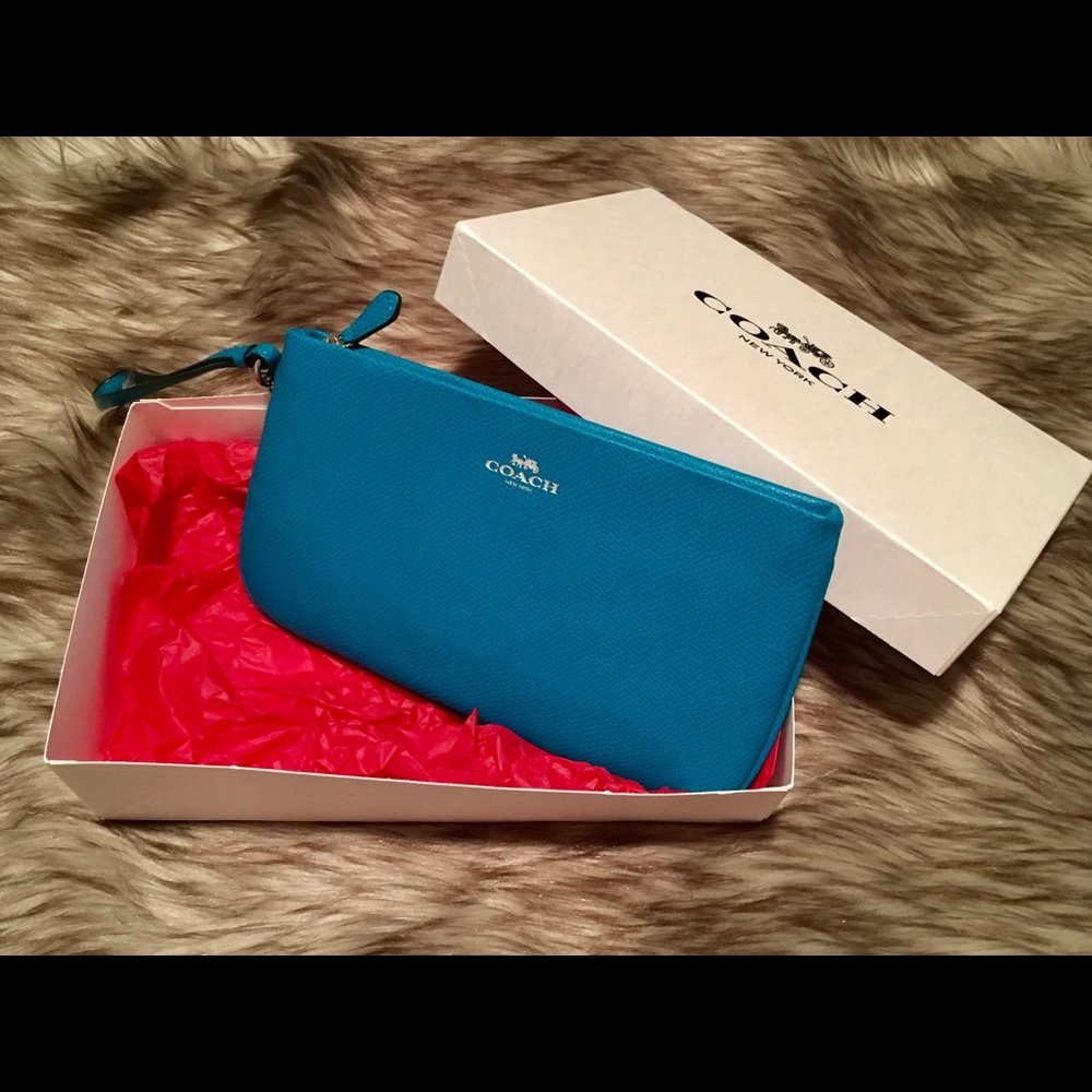 NWT Coach Wristlet